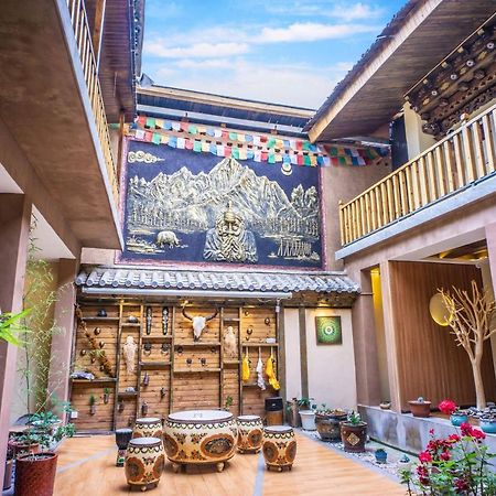 Blossom Dynasty Inn Шангри-Ла Экстерьер фото